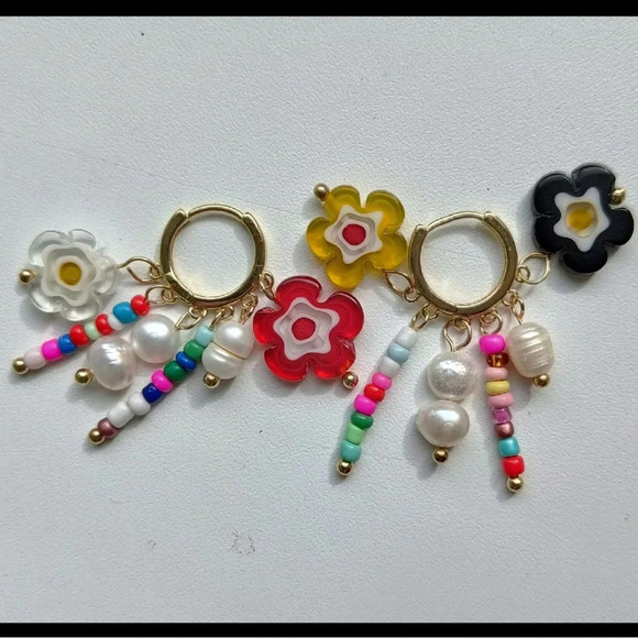 Sasha Flower Multicolor Hoop Earrings - Picture 3 of 4